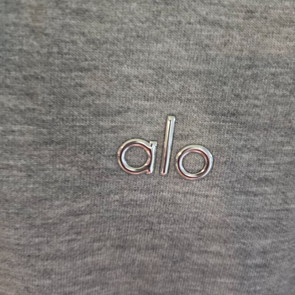 Alo Yoga Accolade Crew Neck Pullover, Gray, Small
